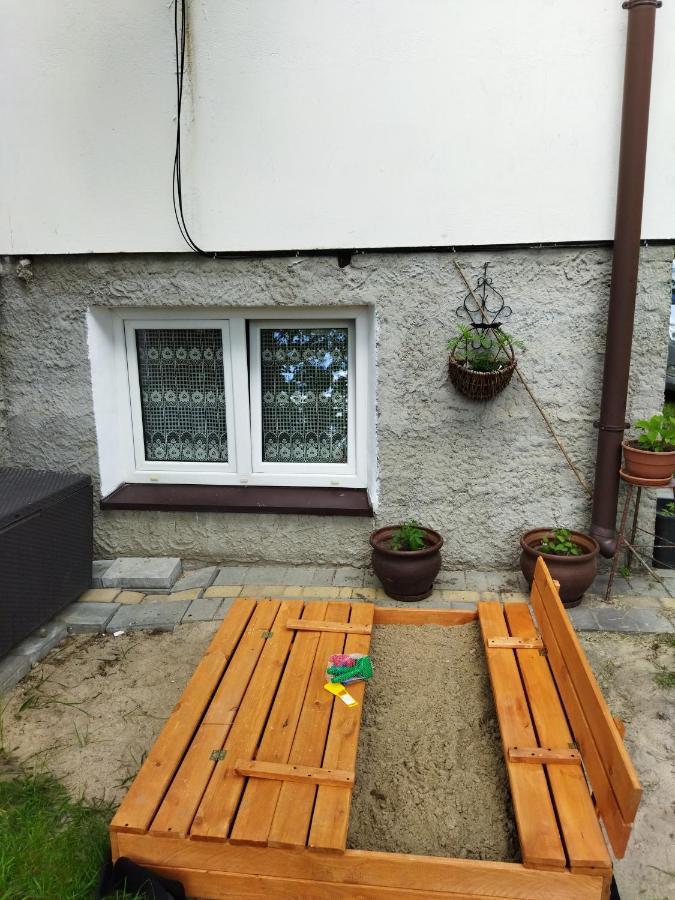 Rustykalny apartament w suterenie Siemiatycze Bagian luar foto